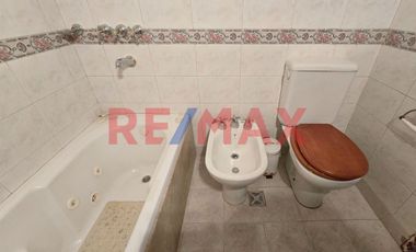 CASA 5 AMB VENTA AVELLANEDA PILETA QUINCHO TIPO PH