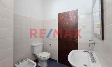 CASA 5 AMB VENTA AVELLANEDA PILETA QUINCHO TIPO PH