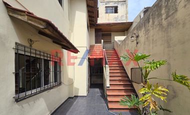 CASA 5 AMB VENTA AVELLANEDA PILETA QUINCHO TIPO PH