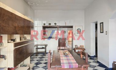 CASA 5 AMB VENTA AVELLANEDA PILETA QUINCHO TIPO PH