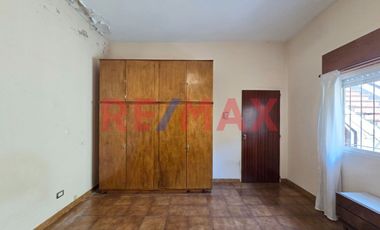 CASA 5 AMB VENTA AVELLANEDA PILETA QUINCHO TIPO PH