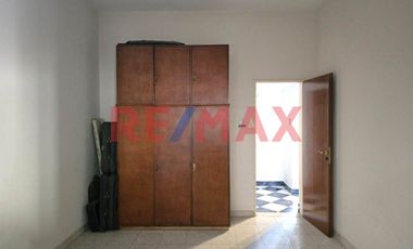 CASA 5 AMB VENTA AVELLANEDA PILETA QUINCHO TIPO PH