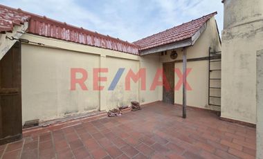 CASA 5 AMB VENTA AVELLANEDA PILETA QUINCHO TIPO PH