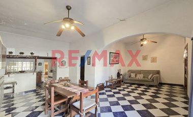 CASA 5 AMB VENTA AVELLANEDA PILETA QUINCHO TIPO PH