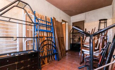 CASA DE 3 AMB CON LOCAL Y COCHERA - LANÚS