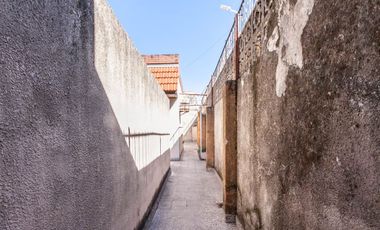 CASA DE 3 AMB CON LOCAL Y COCHERA - LANÚS