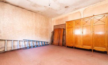 CASA DE 3 AMB CON LOCAL Y COCHERA - LANÚS