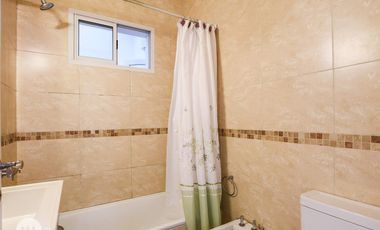 Casa de pasillo, 3 Dormitorios - Juan Manuel De Rosas 1600 - Rosario Martin | Venta