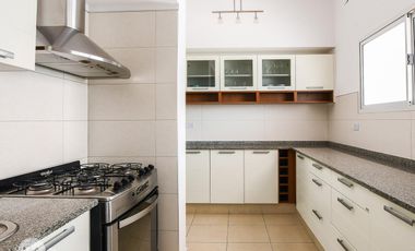 Casa de pasillo, 3 Dormitorios - Juan Manuel De Rosas 1600 - Rosario Martin | Venta