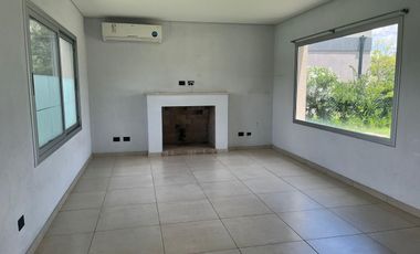Casa en el Barrio Vistas Puertos ESCOBAR