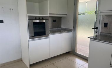Casa en el Barrio Vistas Puertos ESCOBAR