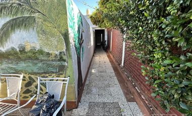 Venta de PH 4 ambientes con patio en Villa Dominico