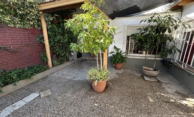Venta de PH 4 ambientes con patio en Villa Dominico