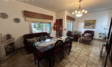 Venta de PH 4 ambientes con patio en Villa Dominico