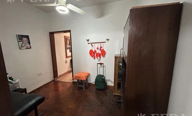 Venta de PH 4 ambientes con patio en Villa Dominico