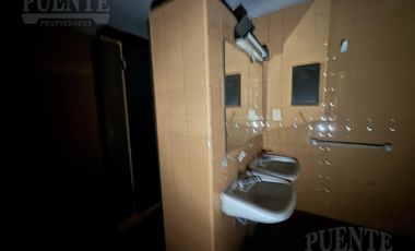 Edificio Comercial en Valentin Alsina