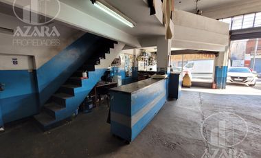 Local industrial con patio, depósito y entrepiso