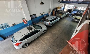 Local industrial con patio, depósito y entrepiso