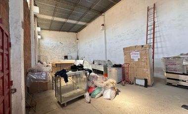 Galpón en  Venta excelente zona