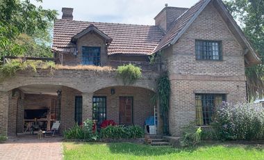 Venta Casa 5 amb Barrio Abierto Zarate Campana