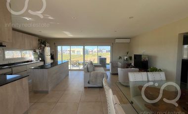 Venta Casa San Sebastián Área 13