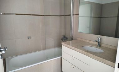 Luminoso dos ambientes con cochera en Horizons Vicente López