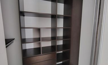 Luminoso dos ambientes con cochera en Horizons Vicente López