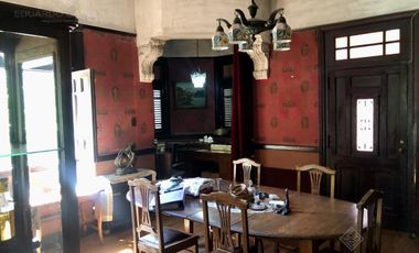 Excepcional Chalet de Estilo sobre lote doble - Venta Directa!!