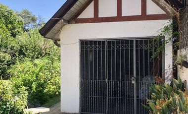 Excepcional Chalet de Estilo sobre lote doble - Venta Directa!!