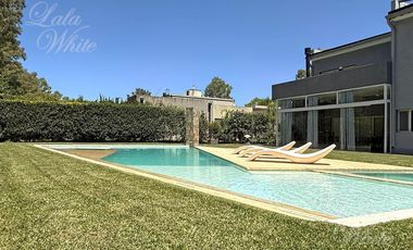 Casa en alquiler con pileta en Terralagos, Canning, Ezeiza