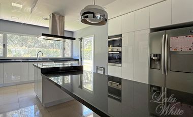 Casa en alquiler con pileta en Terralagos, Canning, Ezeiza