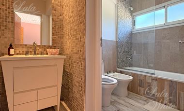 Casa en alquiler con pileta en Terralagos, Canning, Ezeiza