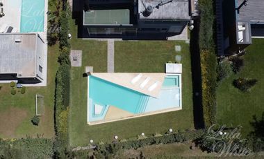 Casa en alquiler con pileta en Terralagos, Canning, Ezeiza