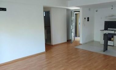 Luminoso 2 ambientes con cochera y baulera