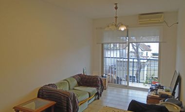 VENTA DEPARTAMENTO 3 AMBIENTES CON COCHERA EN OLIVOS