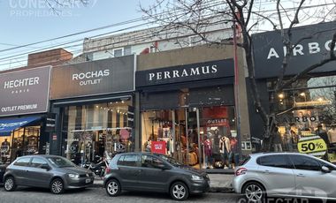 Local 6 x 15 mas primer piso - doble Altura - zona Outlets