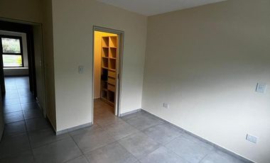 Casa en  Valle Escondido/Las Piedras