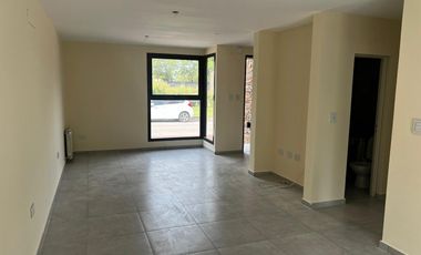 Casa en  Valle Escondido/Las Piedras