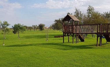 LOTE A LA LAGUNA 800m2  EN BARRIO PRIVADO SAN LUCAS - CANNING