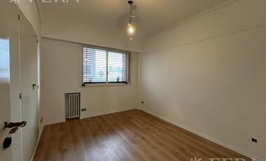 Venta departamento 4 ambientes con balcón en Wilde