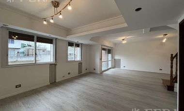 Venta departamento 4 ambientes con balcón en Wilde