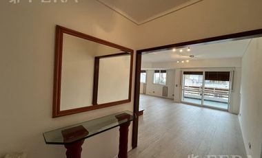 Venta departamento 4 ambientes con balcón en Wilde