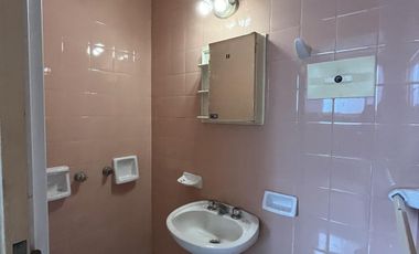 Venta departamento 4 ambientes con balcón en Wilde