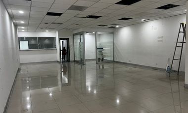 Local en Venta Plaza La Silla, Contry