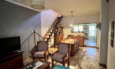 Impecable chalet de 3 dorm   3 baños   garage   quincho    jardín - APTO CREDITO!!