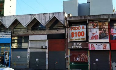 Muy buen local en 3 plantas Avellaneda y Condarco