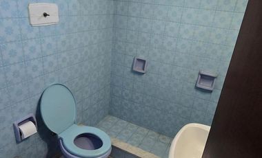 Venta de casa 4 ambientes con cochera y patio en Wilde