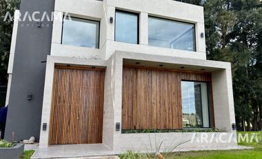 CASA en VENTA en Lares de Canning - Canning.