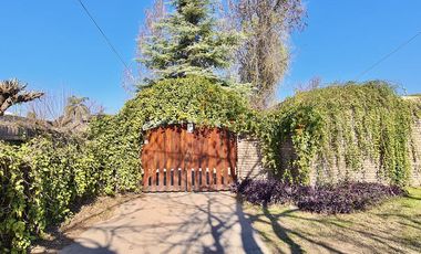 VENTA CASA 4 DORMITORIOS CON QUINCHO Y JARDÍN - FISHERTON