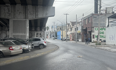 Bodega sobre Avenida Rangel Frias